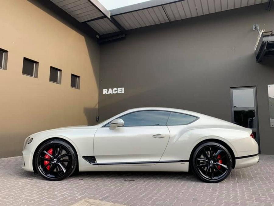  Bentley Continental GT Signature Edition by RACE! 2020 года  (фото 6 из 11)
